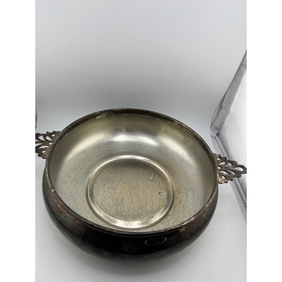 Vintage The Sheffield Silver Co. Silverplate Double Handle Round Casserole Dish - Picture 7 of 13